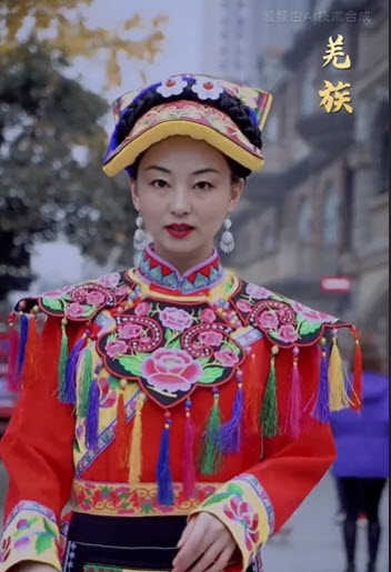 逗拍特效民族服装